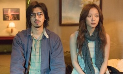 2025-03-18 当地时间3月11日，英国伦敦，凯特·温斯莱特首次导演作品《再见六月》（Goodbye June）曝光拍摄路透。